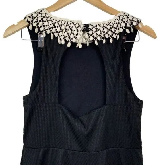 FREE PEOPLE OPEN BACK WAFFLE‎ TEXTURE CROCHET NECKLINE BLACK DRESS MEDIUM-EUC - Picture 6 of 9
